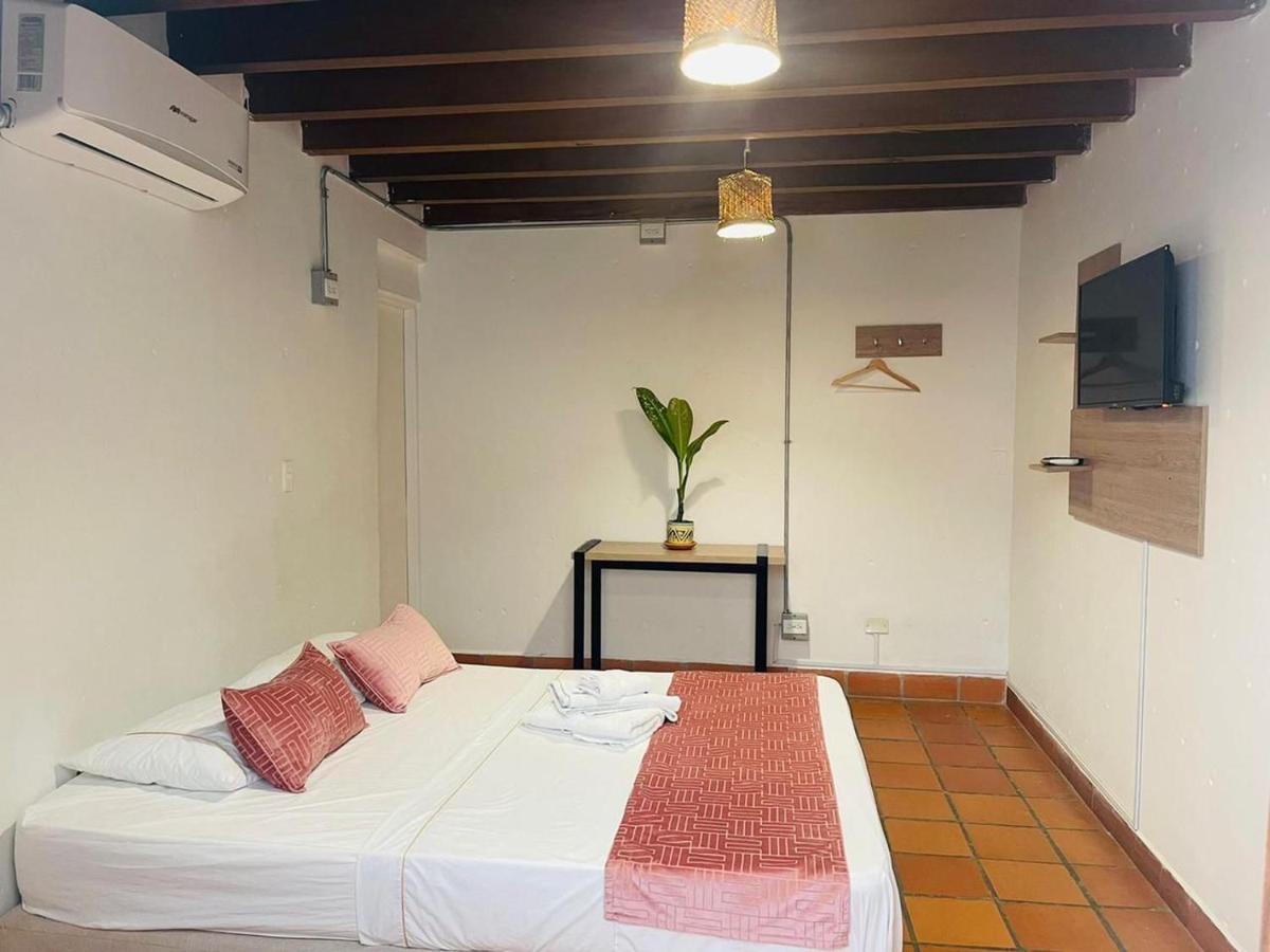 Encomendero Hotel -Centro Historico- サンタ・フェ・デ・アンティオキア エクステリア 写真